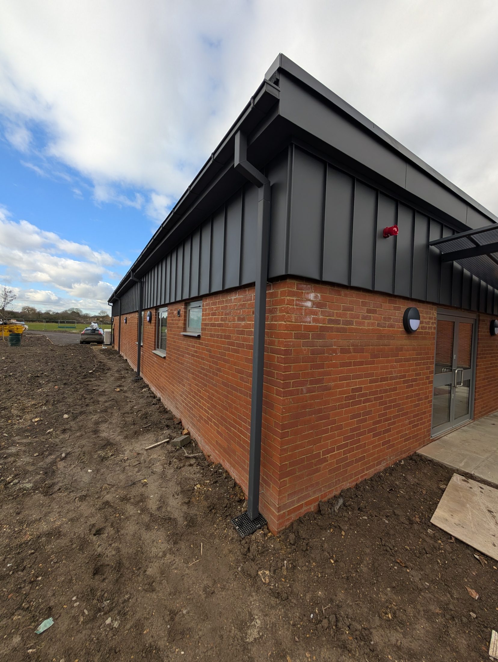Commercial school standing-seam cladding project